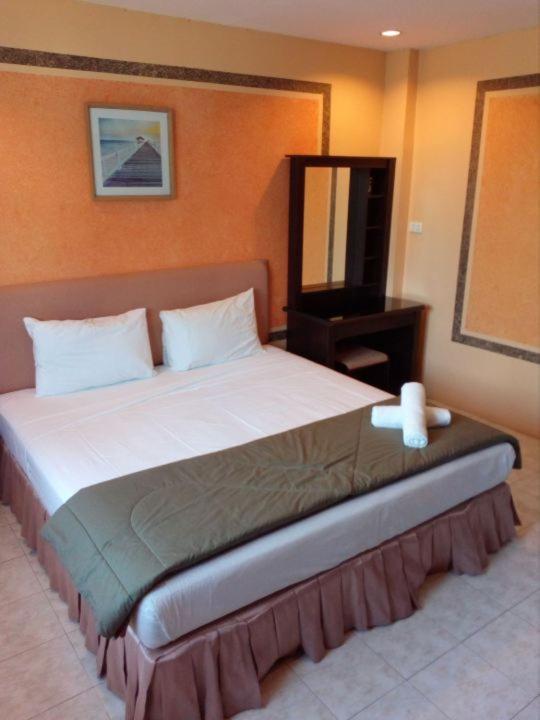 Fnb Hotel Central Pattaya Luaran gambar