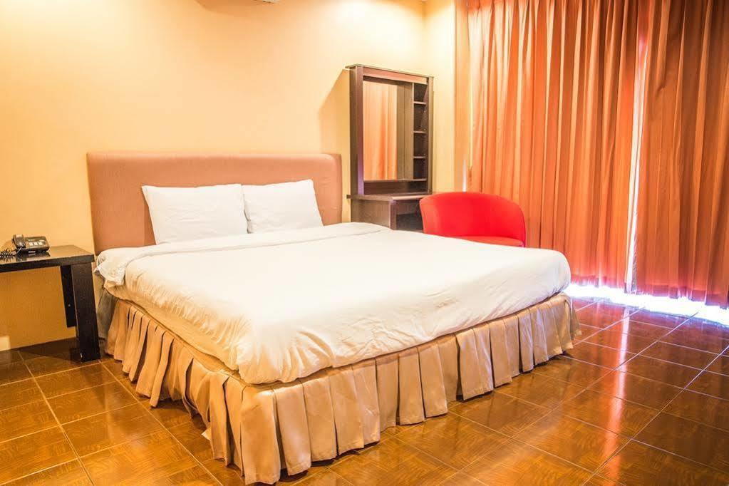 Fnb Hotel Central Pattaya Luaran gambar